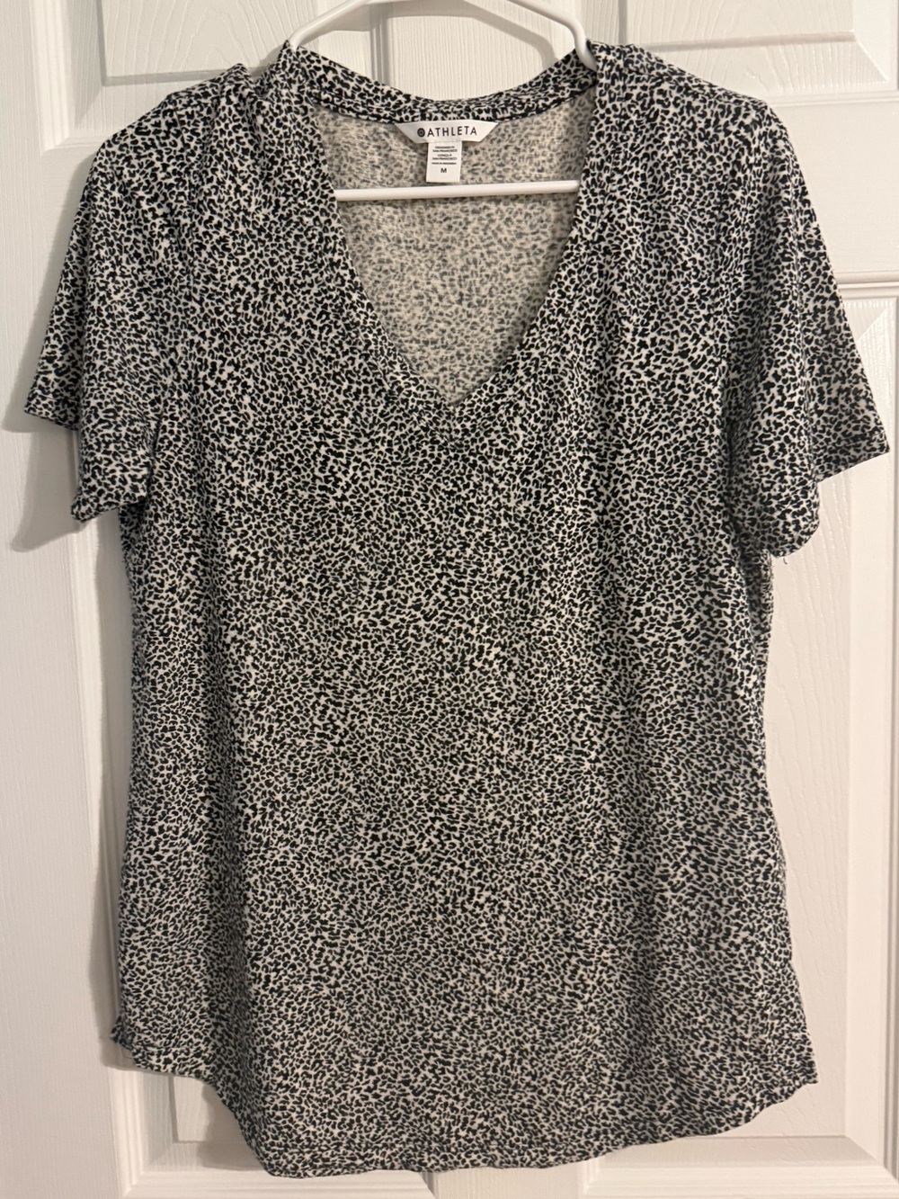 Athleta Black & White‎ Speckled V-Neck Tee